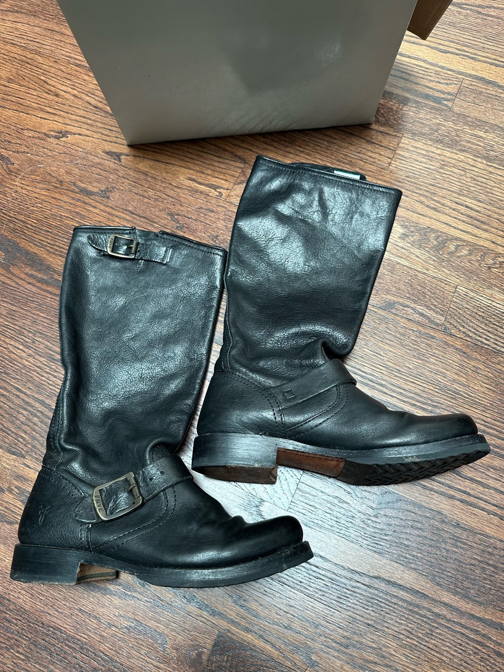 Frye Veronica Slouch Boots Boot Black Leather Buckle Engineer Moto sz 6 Women's